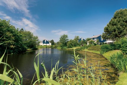 Bungalows aan het water op Landal Beach Park Texel