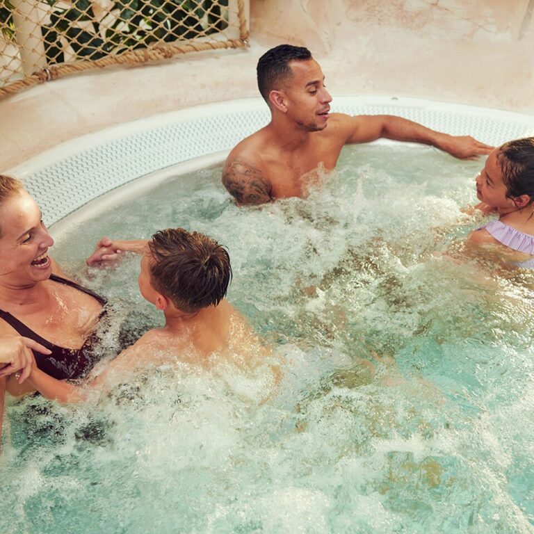 Center parcs park bostalsee pool 05.jpg