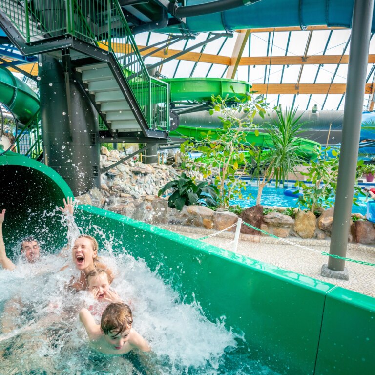 Landal de lommerbergen schwimmbad 03.jpg