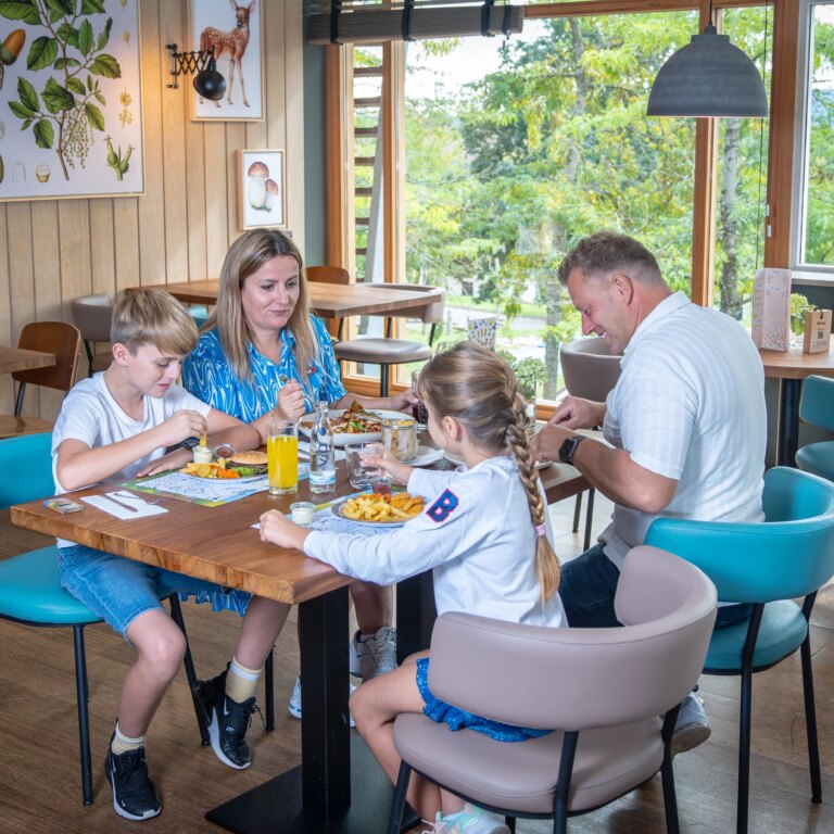 Landal hochwald restaurant 06.jpg