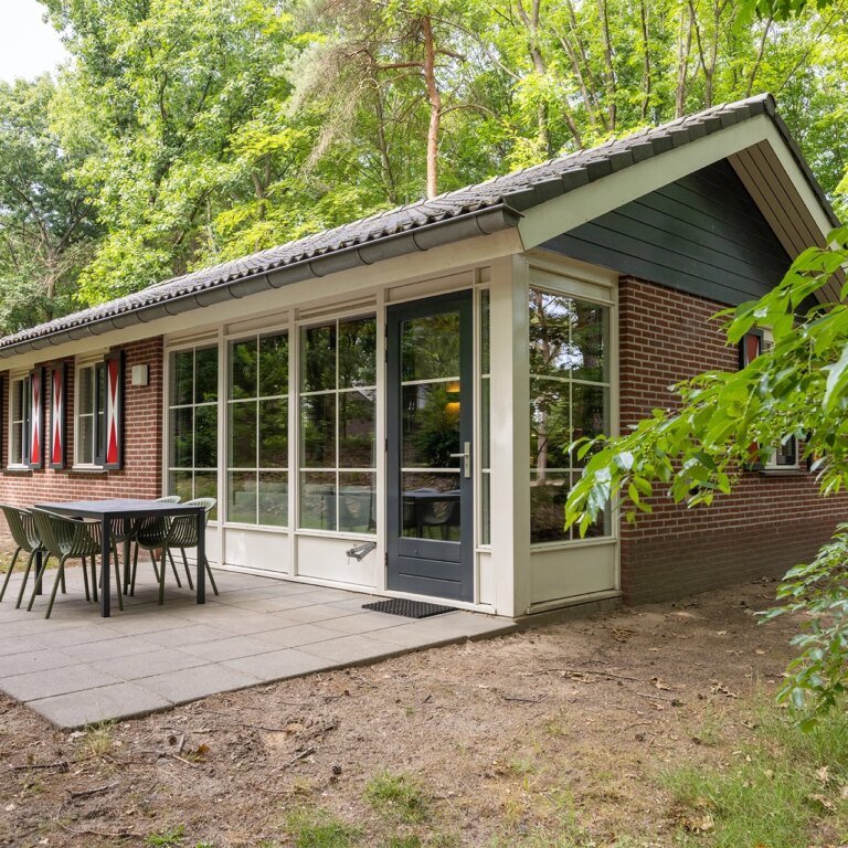 Roompot park de peel bungalow 03.jpg