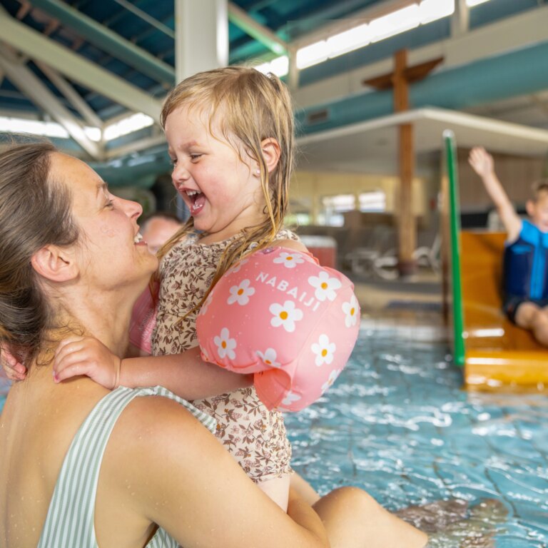 Roompot weerterbergen schwimmbad 03.jpg