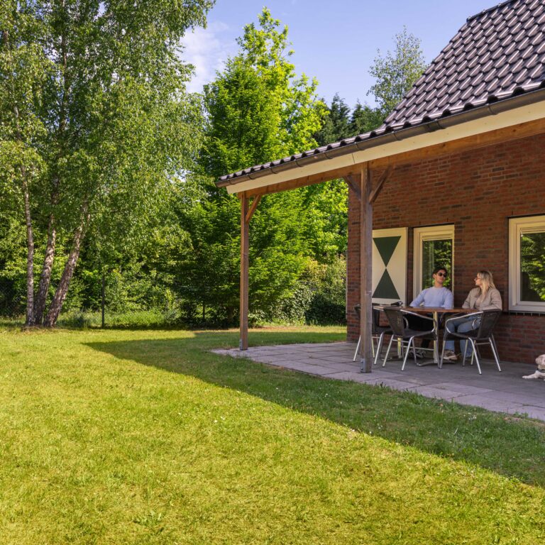 Villapark panjevaart unterkunft aussen 01.jpg