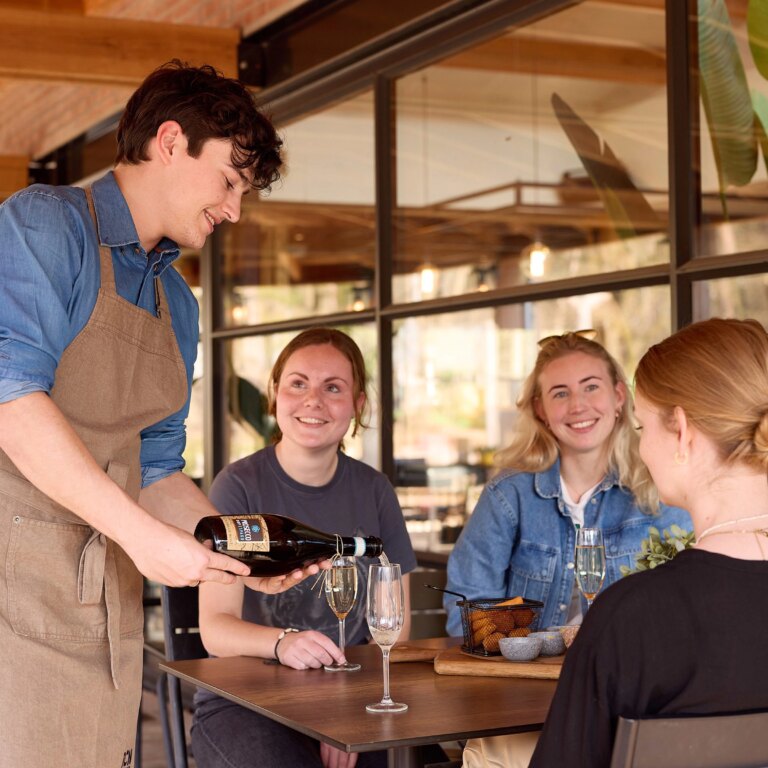 Rcn vakantiepark de potten restaurant 07.jpg