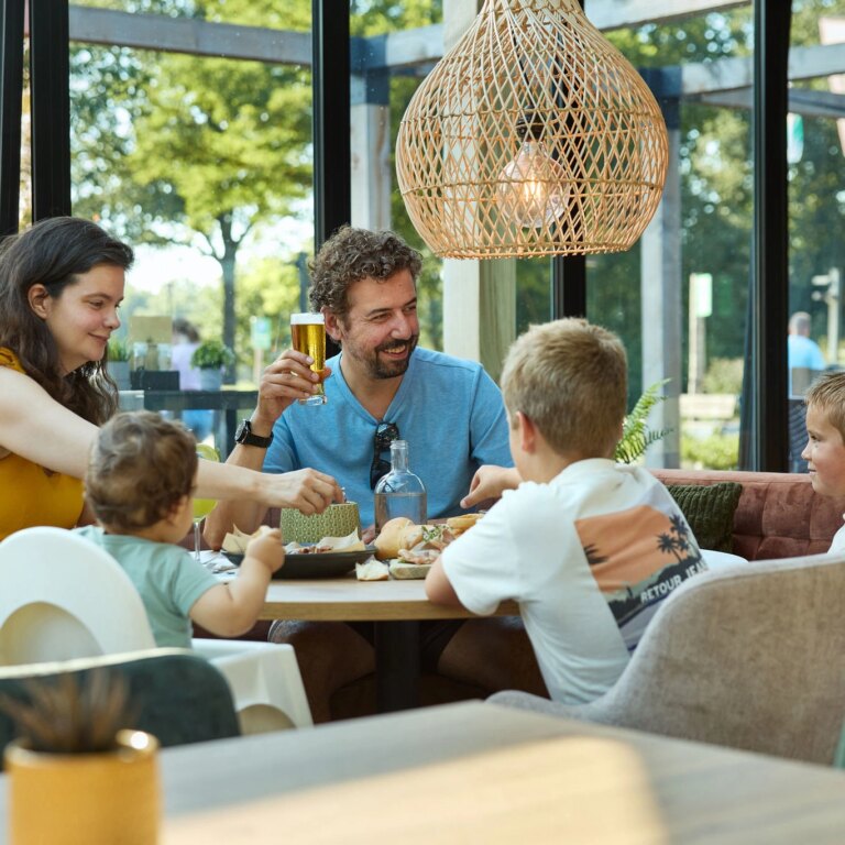 Rcn vakantiepark de roggeberg restaurant 06.jpg