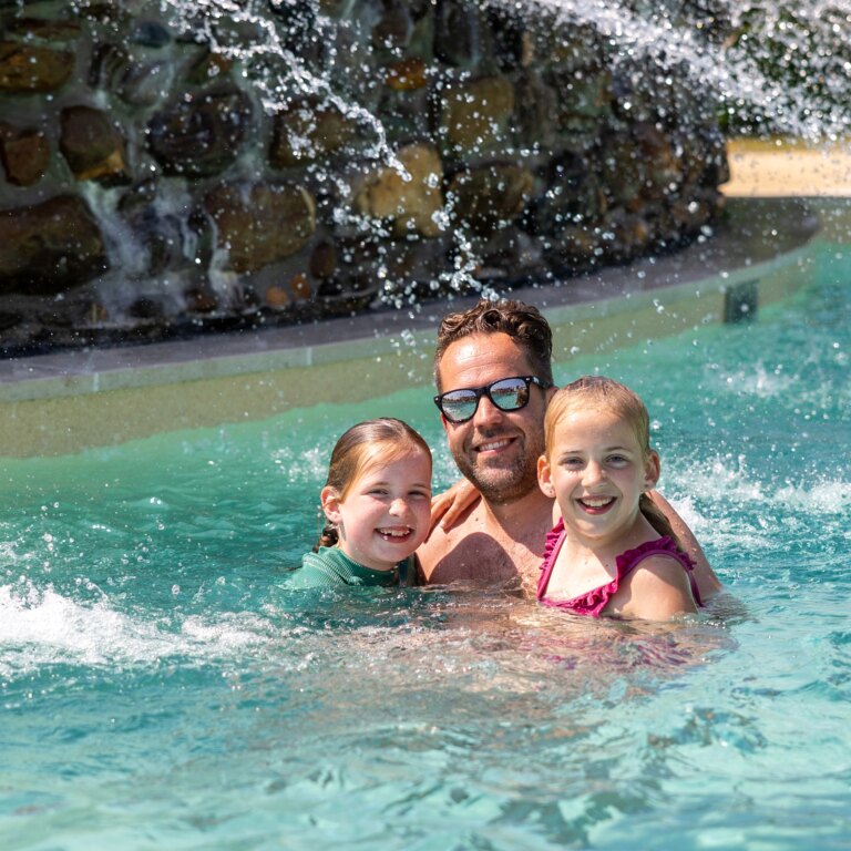 Rcn vakantiepark de schotsman schwimmbad 05.jpg