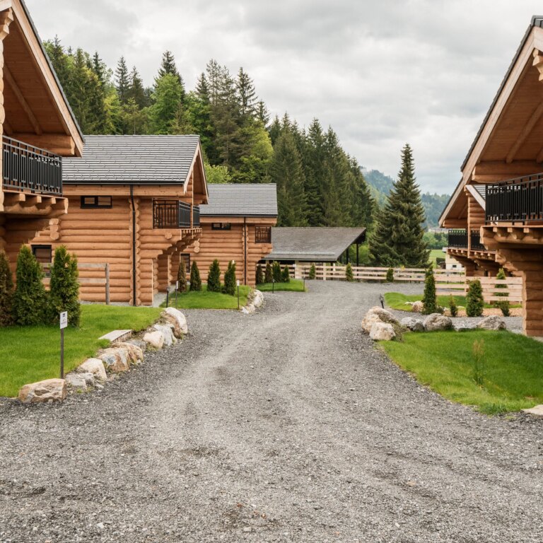 Clofers jenig unterkunft aussen 01.jpg