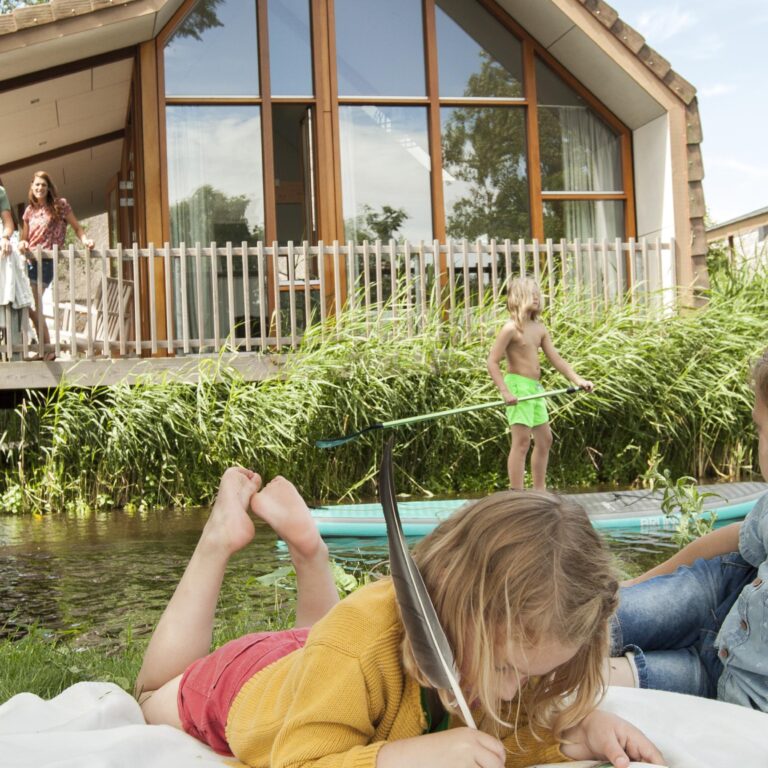 De reeuwijkse plassen unterkunft aussen 02.jpg