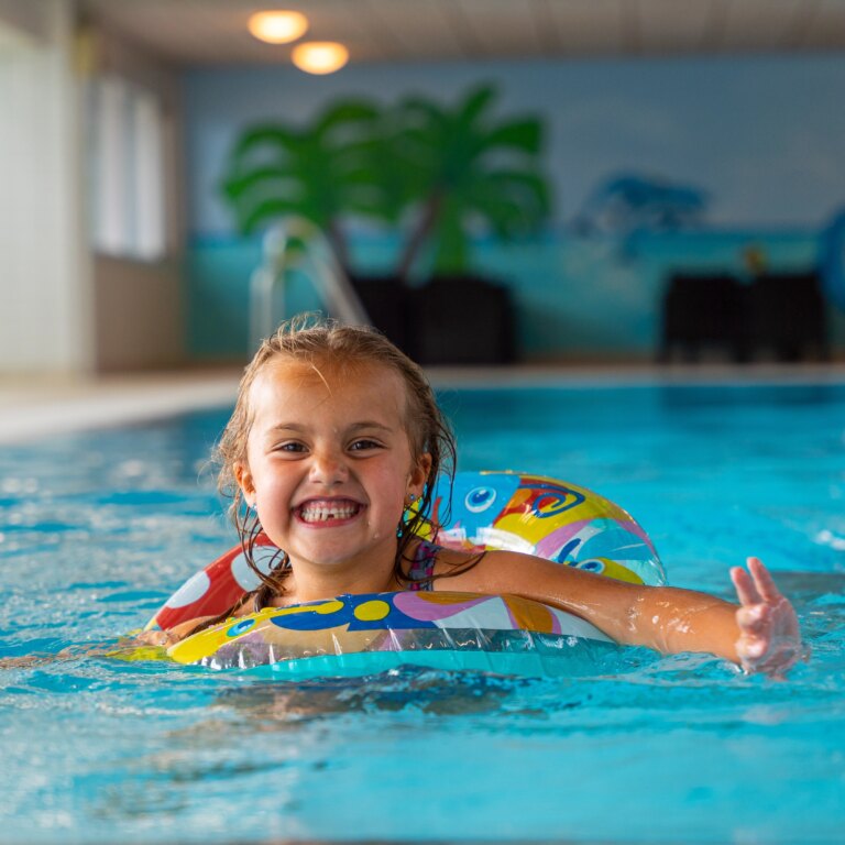 Gronhoj strand schwimmbad 05.jpg