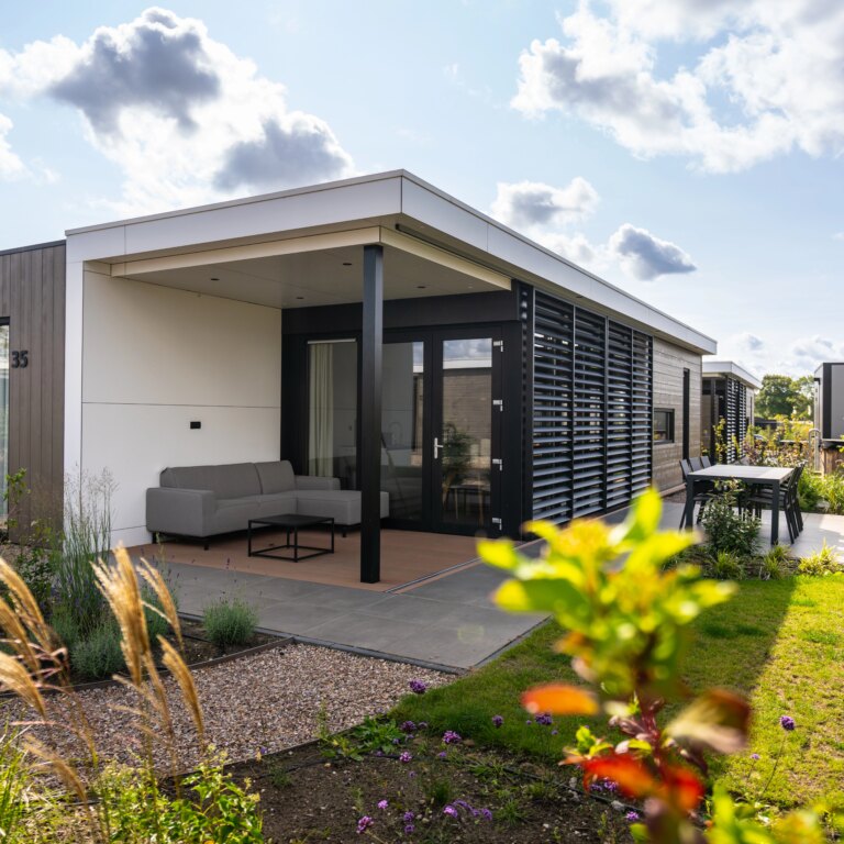 Soof aan de rijn villa 02.jpg