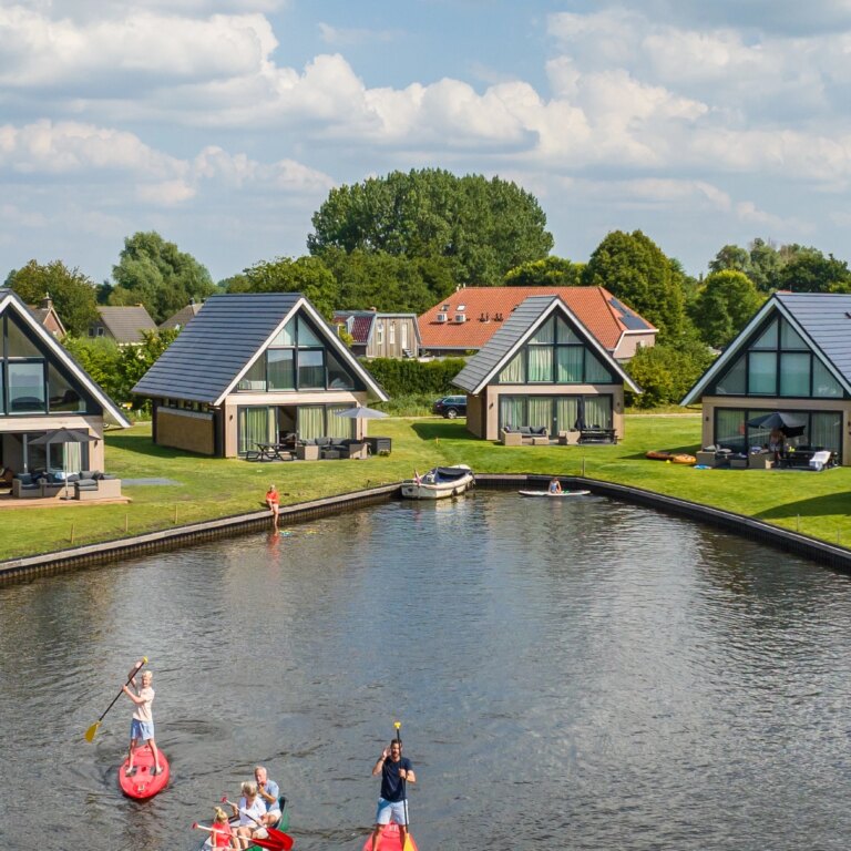 Waterpark de alde feanen unterkunft aussen 01.jpg