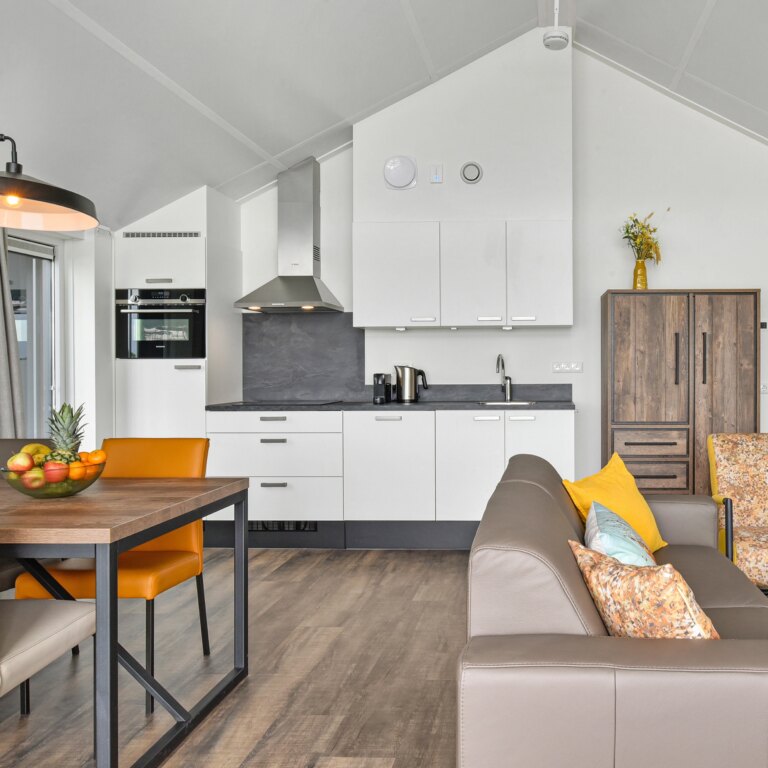 Waterresort blocksyl unterkunft innen 07.jpg