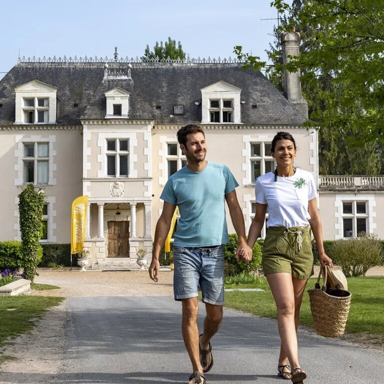 Chateau des marais unterkunft aussen 01.jpg