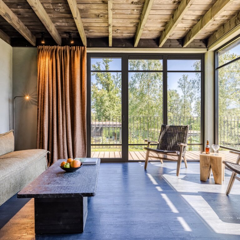 Hillview resort grandvoir unterkunft innen 03.jpg