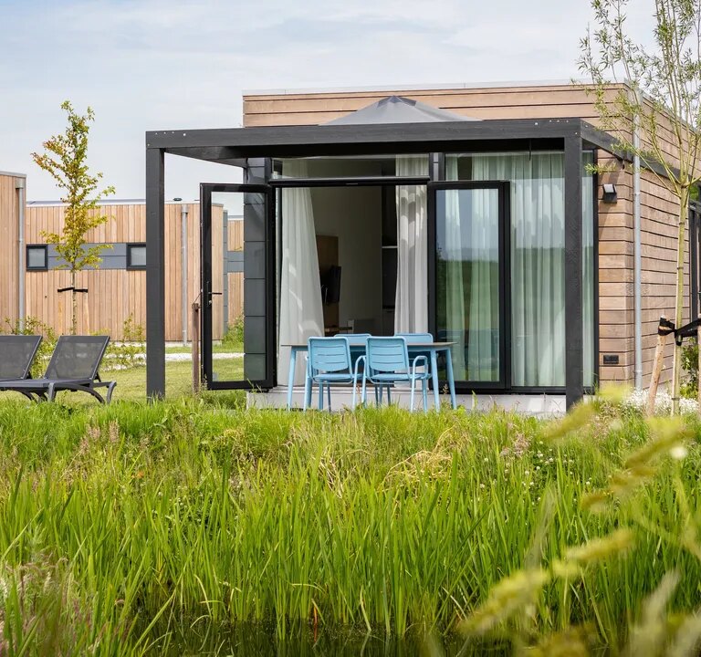 Roompot park wijdenes unterkunft aussen 02.jpg