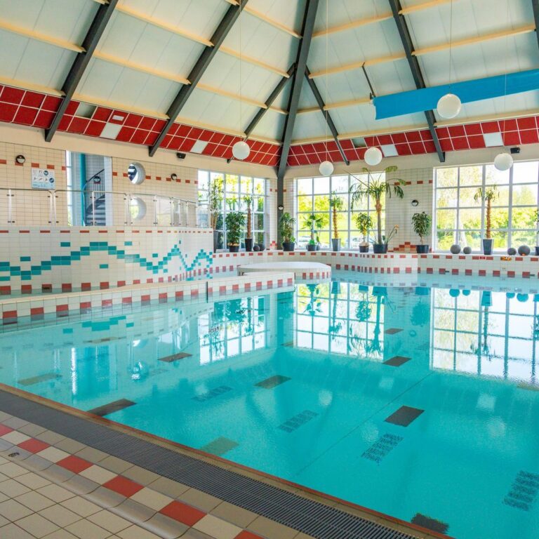 Europarcs ijsselmeer schwimmbad 04.jpg