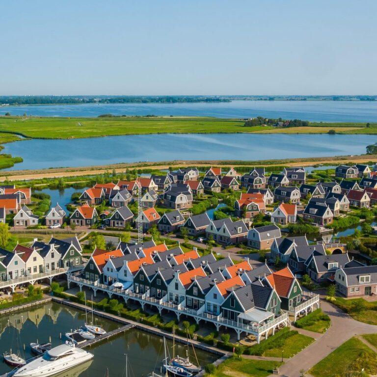 Europarcs poort van amsterdam unterkunft aussen 01.jpg