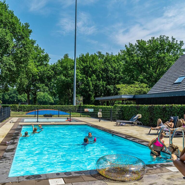 Europarcs reestervallei schwimmbad 04.jpg