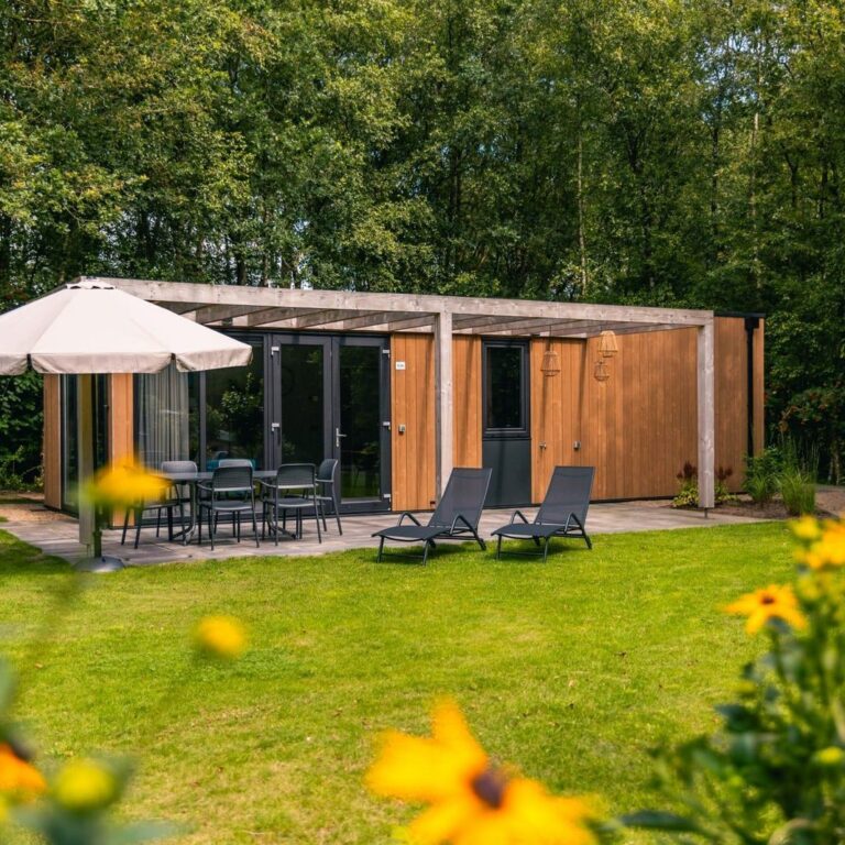 Europarcs ruinen unterkunft aussen 01.jpg